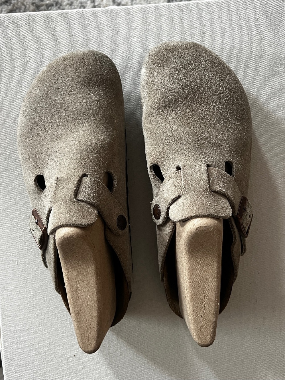 Birkenstock Boston Clogs, Taupe Suede Leather, W7 / EU37